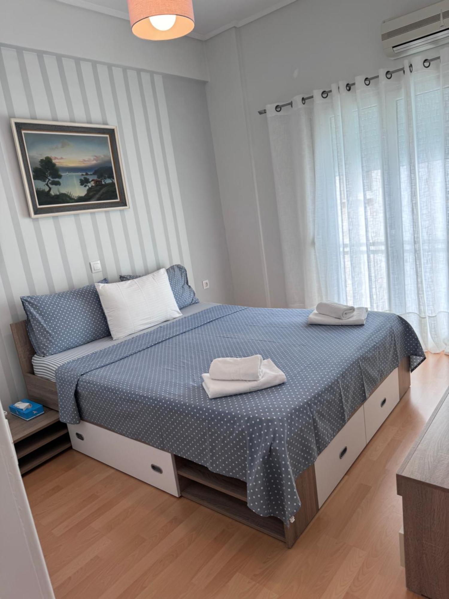 Modern Apartment In أثينا المظهر الخارجي الصورة