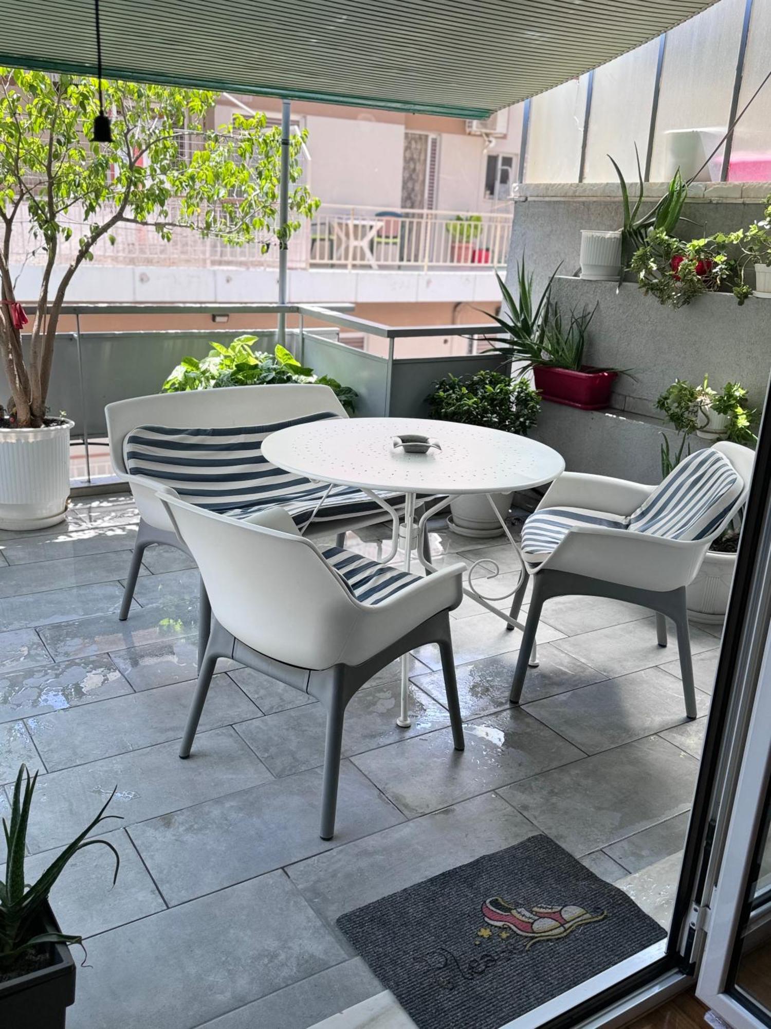 Modern Apartment In أثينا المظهر الخارجي الصورة